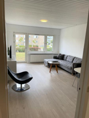 Hyggelig 2 værelses lejlighed - med fri parkering in Nørresundby